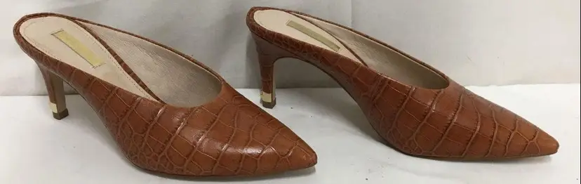 Size 7.5 Louise et Vie Mule Heel Alligator Pattern