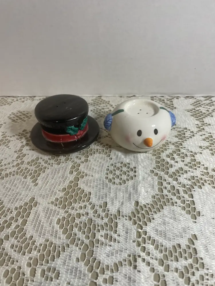 Snowman Stackable Salt And Pepper