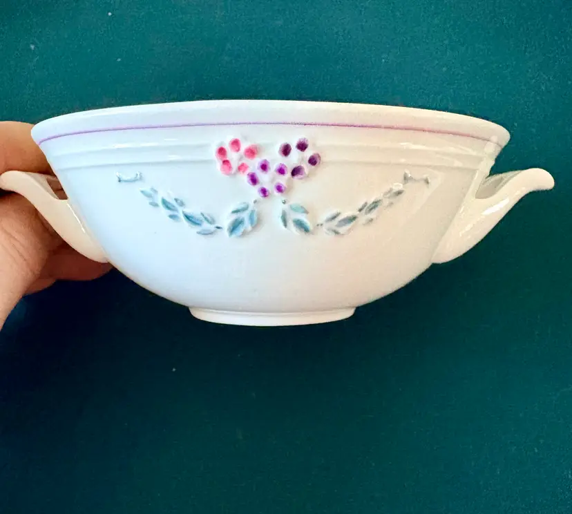 Villeroy & Boch Bel Fiore Bowl with handles