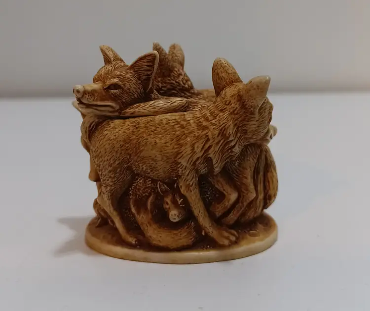 Harmony Kingdom DEN MOTHERS Trinket Box; Peek a Boo!