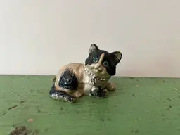 Vintage Cat Trinket Box. Black and White Enameled Pattern with Rhinestone Collar and Eyes