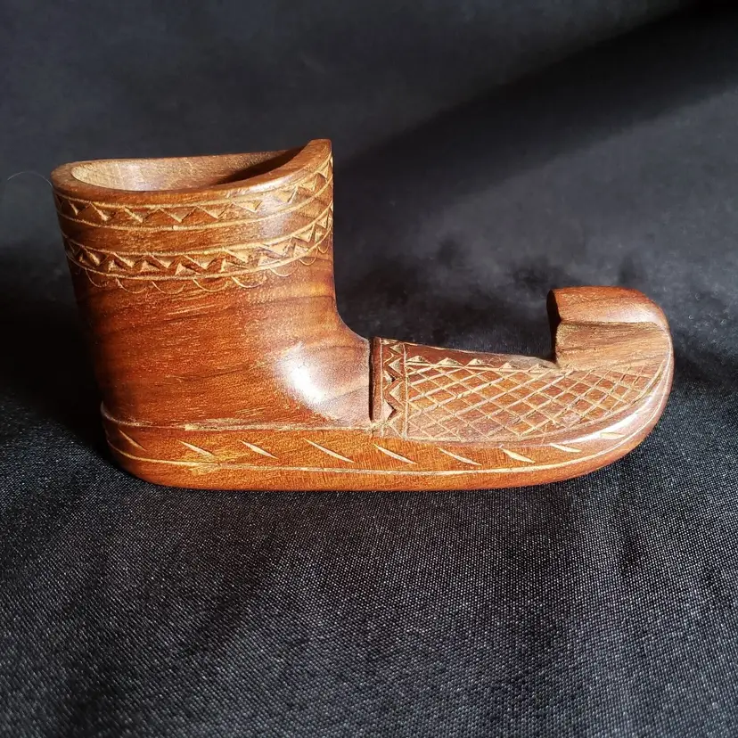Wood Shoe Hand Carved unbranded 5" x 2.5” x 1 5/8" approximately Vintage