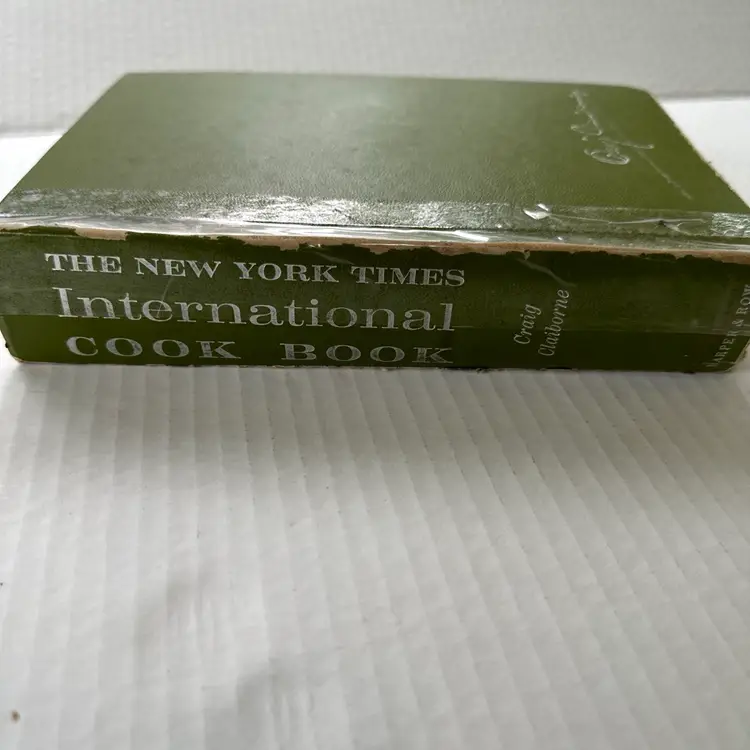 New York Times International Cookbook by Craig Claiborne (1971, Hardcover)