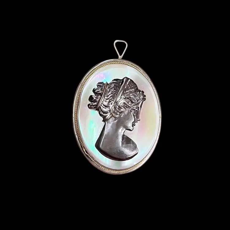 800 Silver Carved Mother Of Pearl Cameo Pendant Brooch, Most Likely Antique MOP Cameo Brooch Pendant