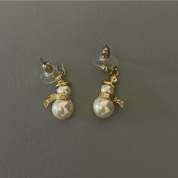 Giveaway 4 Snowmen Earrings Pearls