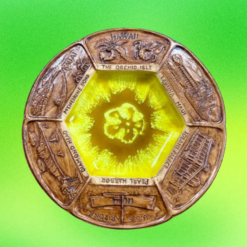 Vintage Treasure Craft Hawaiian Landmark Ash Tray Trinket Dish, Yellow Glaze