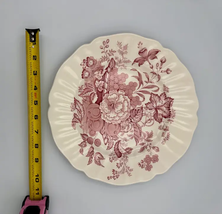 Royal Doulton “The Kirkwood” Red 10” Plate