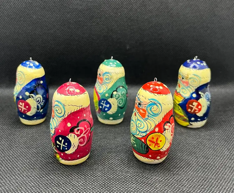 Hand Painted wooden Russian matryoshka nesting doll Santa Clause ornaments set 5
