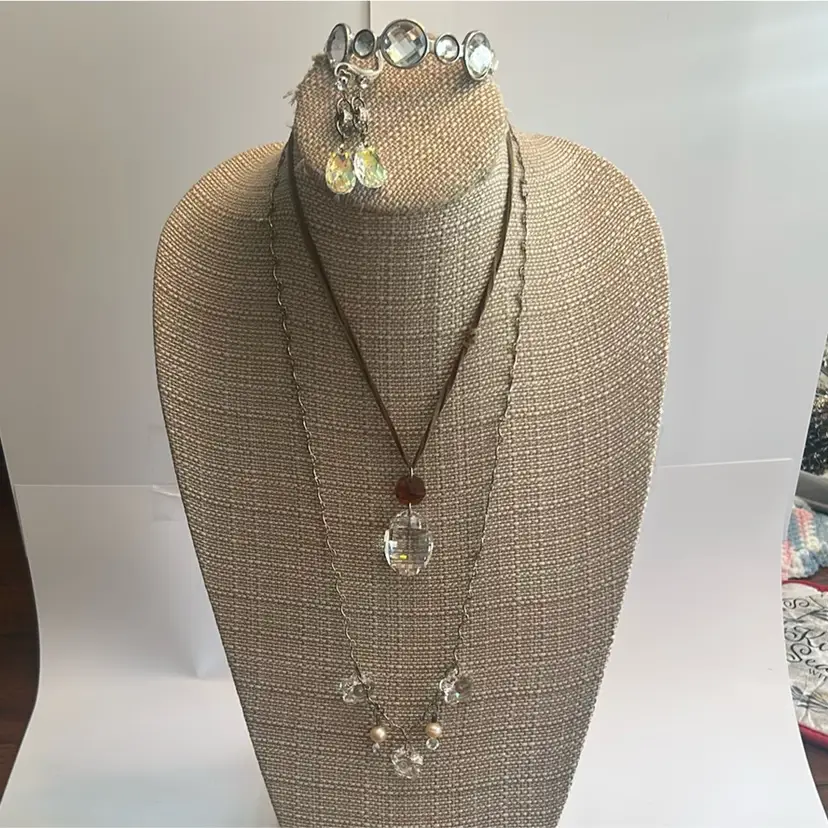 #01 - Crystal Chicos Lot