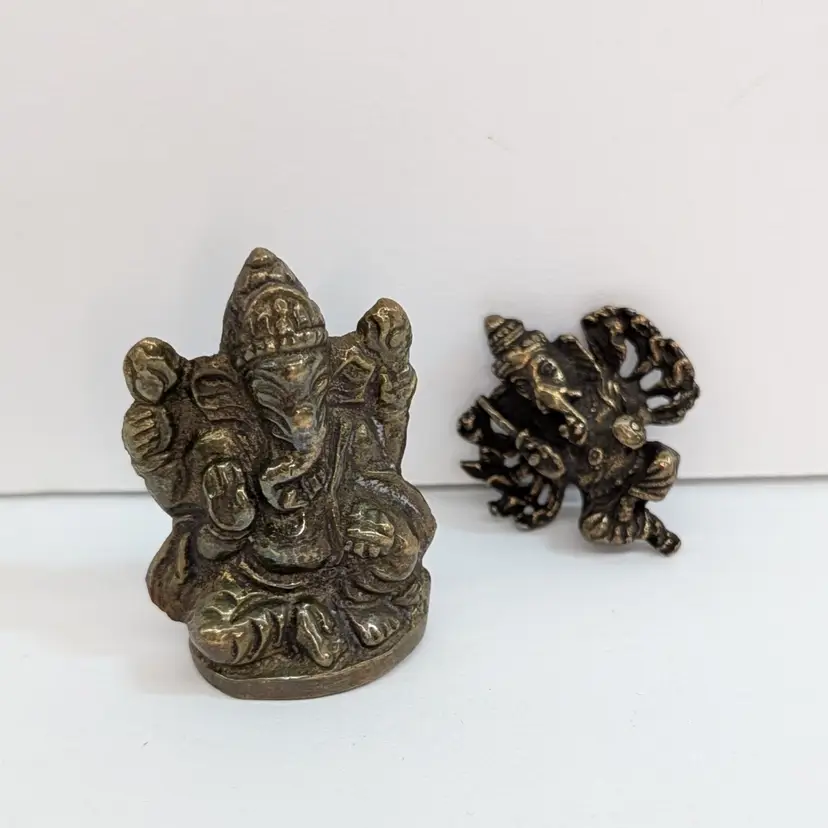 Sitting Lord Ganesha Statue Figurine Hindu Metal Miniature and Warrior Pendant