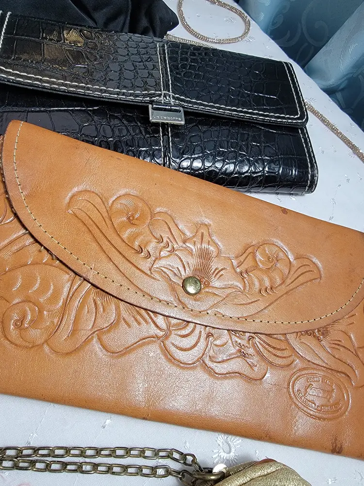 Vintage lot of handbags / clutch purses and one Liz Claiborne wallet