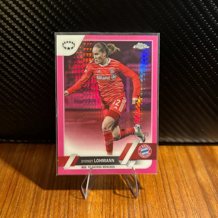 Sydney Lohmann 22/23 Topps Chrome UWCL Pink Prism Refractor /199