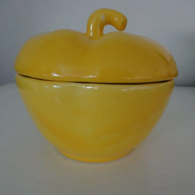 Vintage California Pottery Yellow Pepper 2 piece decorative dish container Tricket box