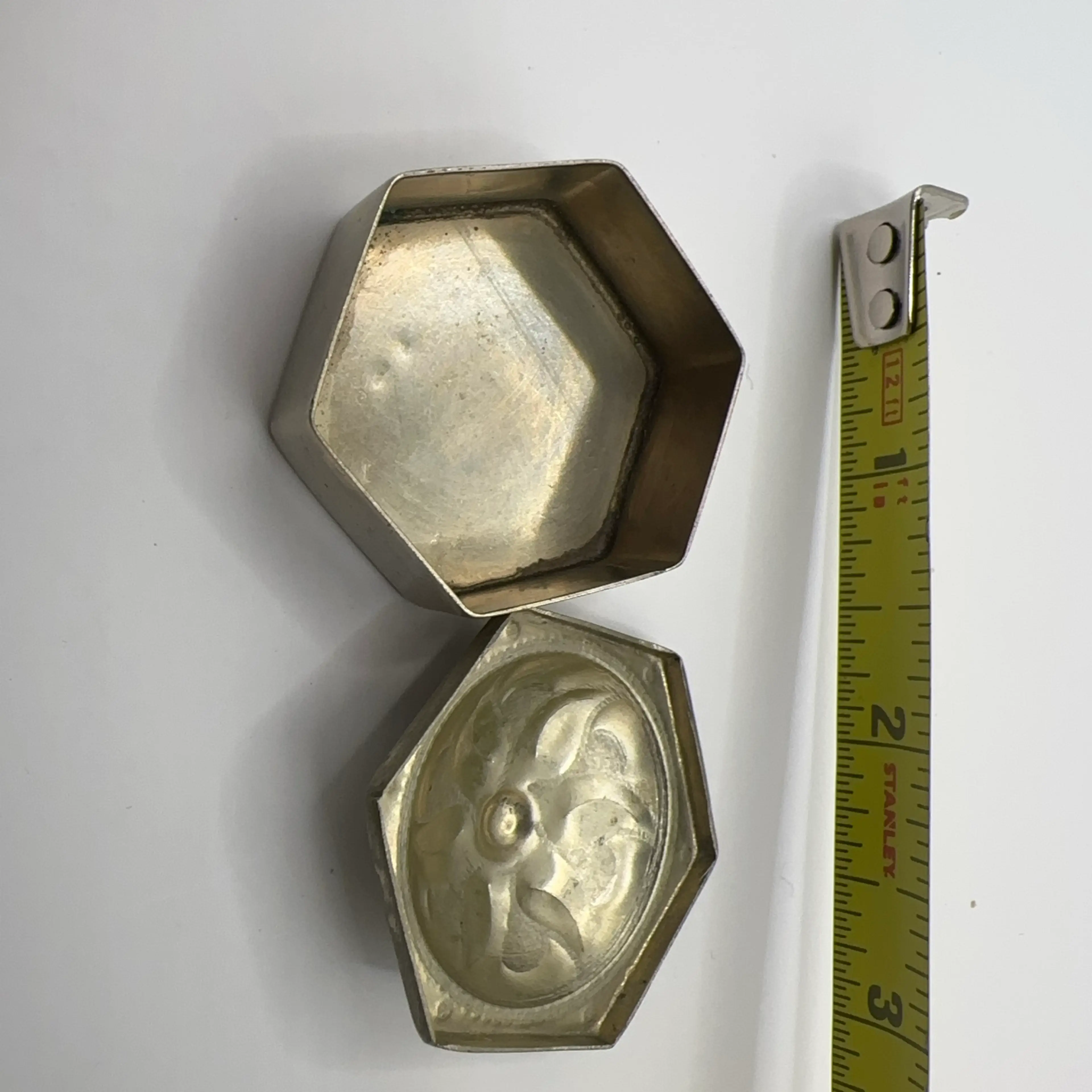 Image 2 of 2