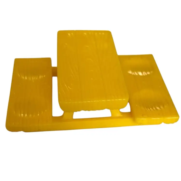 Weebles 1974 Yellow Picnic Table