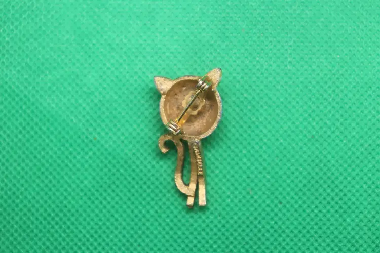 Mamselle Signed Cat Pin