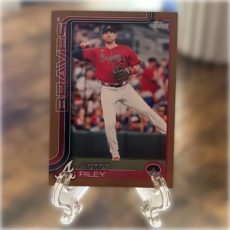 Austin Riley Gold 2025 Topps Series 1 /2025 Braves
