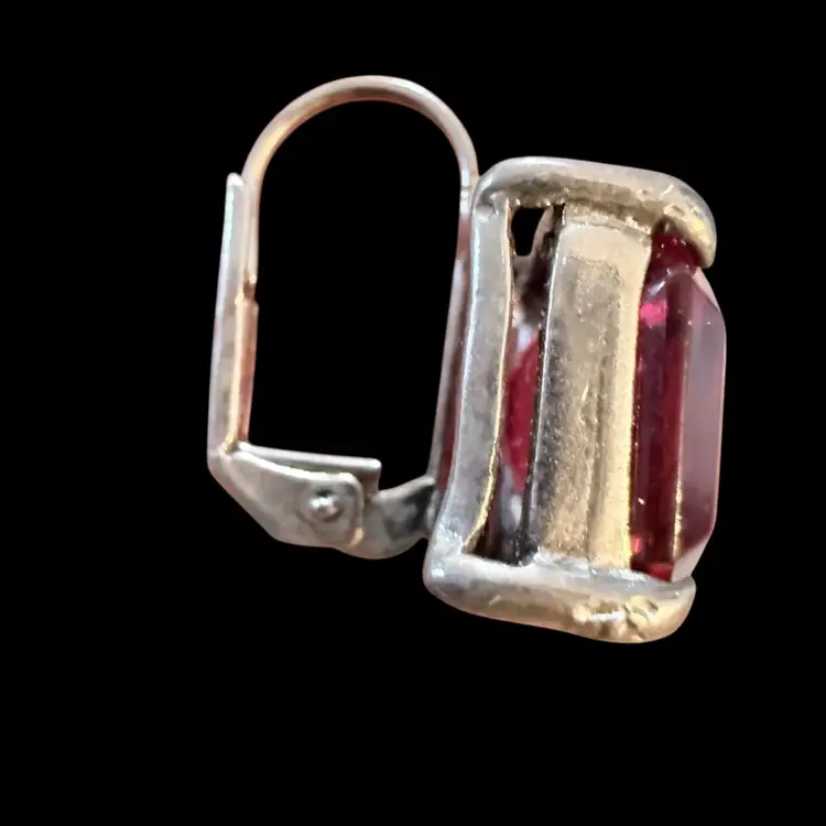 Ruby Red Glass Rectangle Silvertone Leverback Earrings .75”