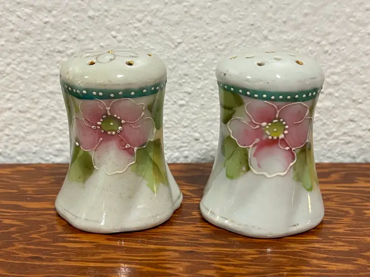 Vintage Hand Painted Salt & Pepper Shakers, Pink Floral Shakers