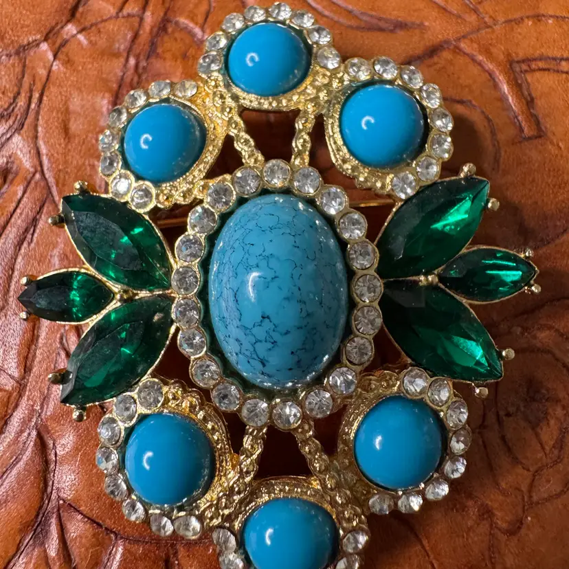 Vintage 1969 Sarah Coventry "Maharani" Brooch & Pendant