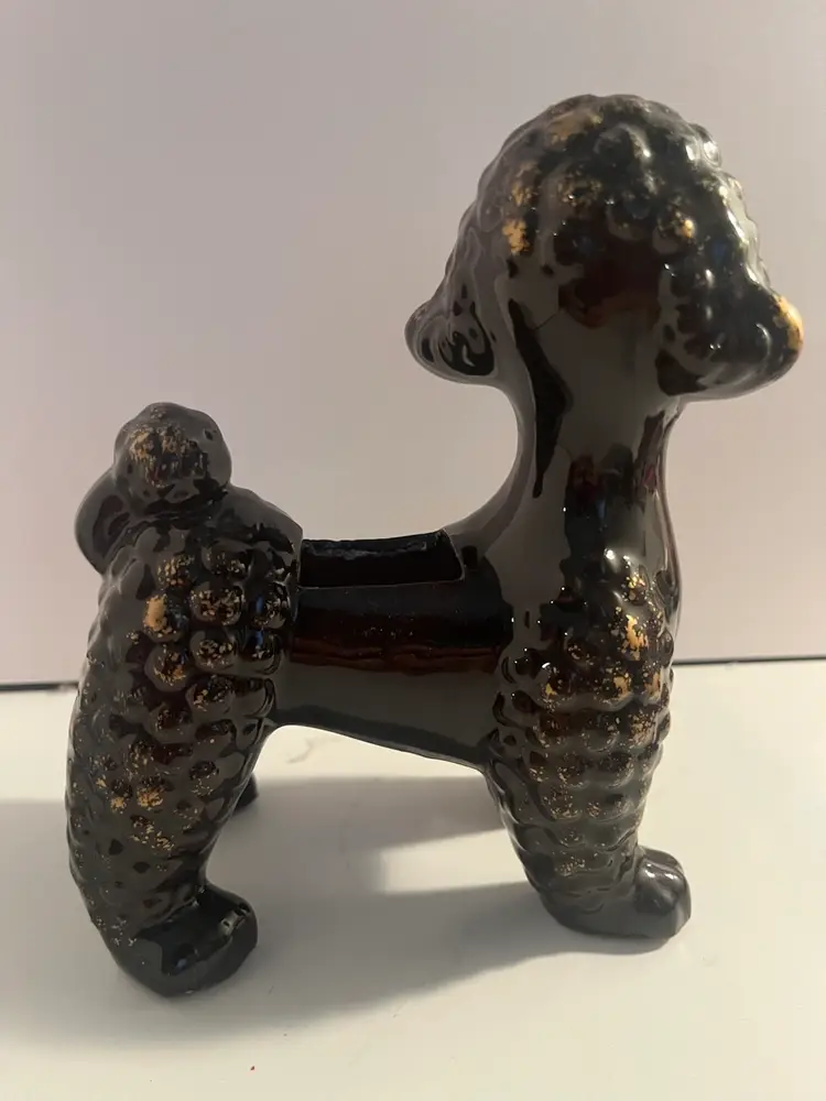 Red ware Poodle