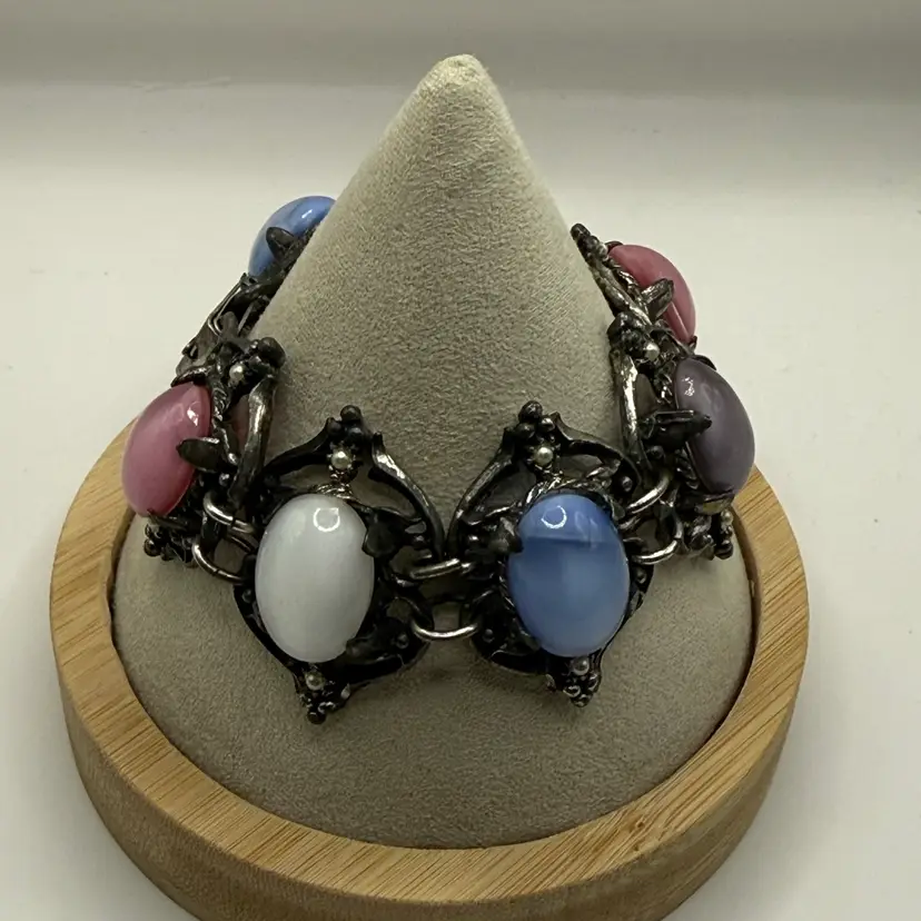 Vintage Multicolor Cabochon Stone Bracelet - Pink, Blue & White 6.75”