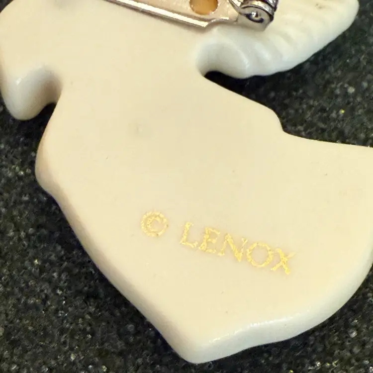 Lenox Brooch In Box