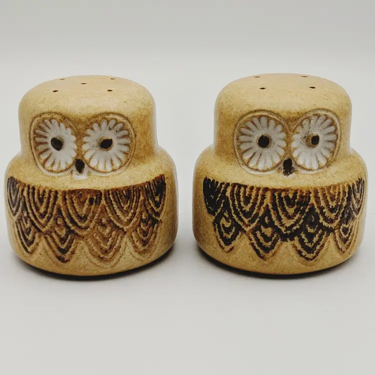 Vtg Boho MCM Rustic Owl Pottery Craft USA Ceramic Salt & Pepper Shakers