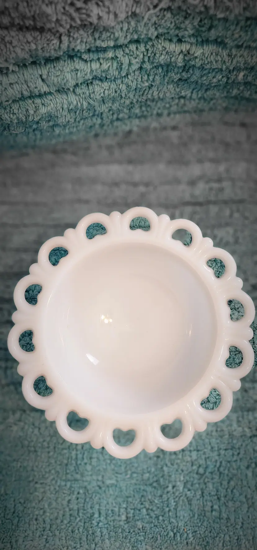 Vintage Lace edge Milk Glasd