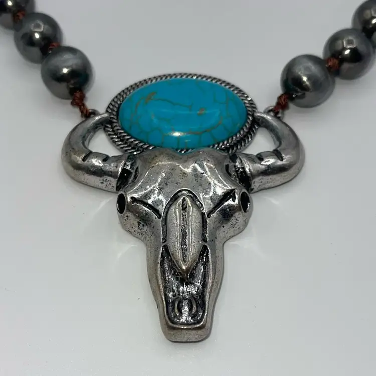 Necklace Silvertone  18” Turquoise Colored Stone