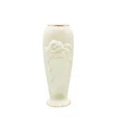 VINTAGE BUD VASE
“Ivory Rose” Collection
LENOX USA 1990
Christmas Holiday Hosting
Party Celebration Winter Gift
Thanksgiving Harvest Autumn Halloween Party Celebration Gift
Mothers Day Anniversary Birthday
Easter
