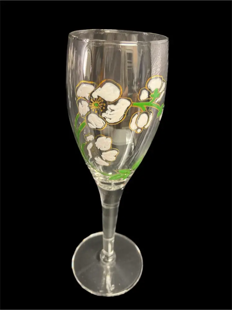 #9 GG.  Perrier Jouet Champagne glasses, anemone flower belle. Set Of 5