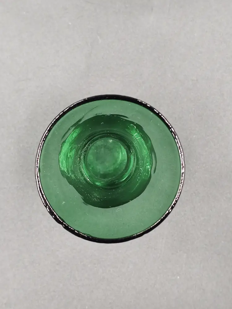 Vtg Hand Blown Art Glass Bud Vase Swirl Stem