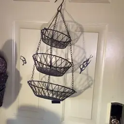 #03 - Metal Hanging Basket