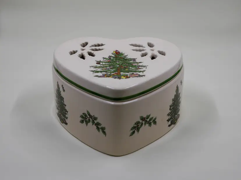Spode Christmas Tree Pierced Heart Shaped Jewelry Trinket Box