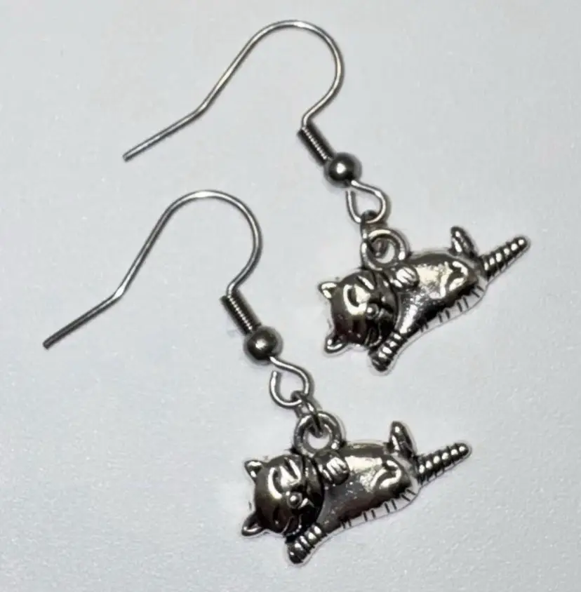 Cat Kitten Kitty Charm Handmade Dangle/Fishhook Earrings