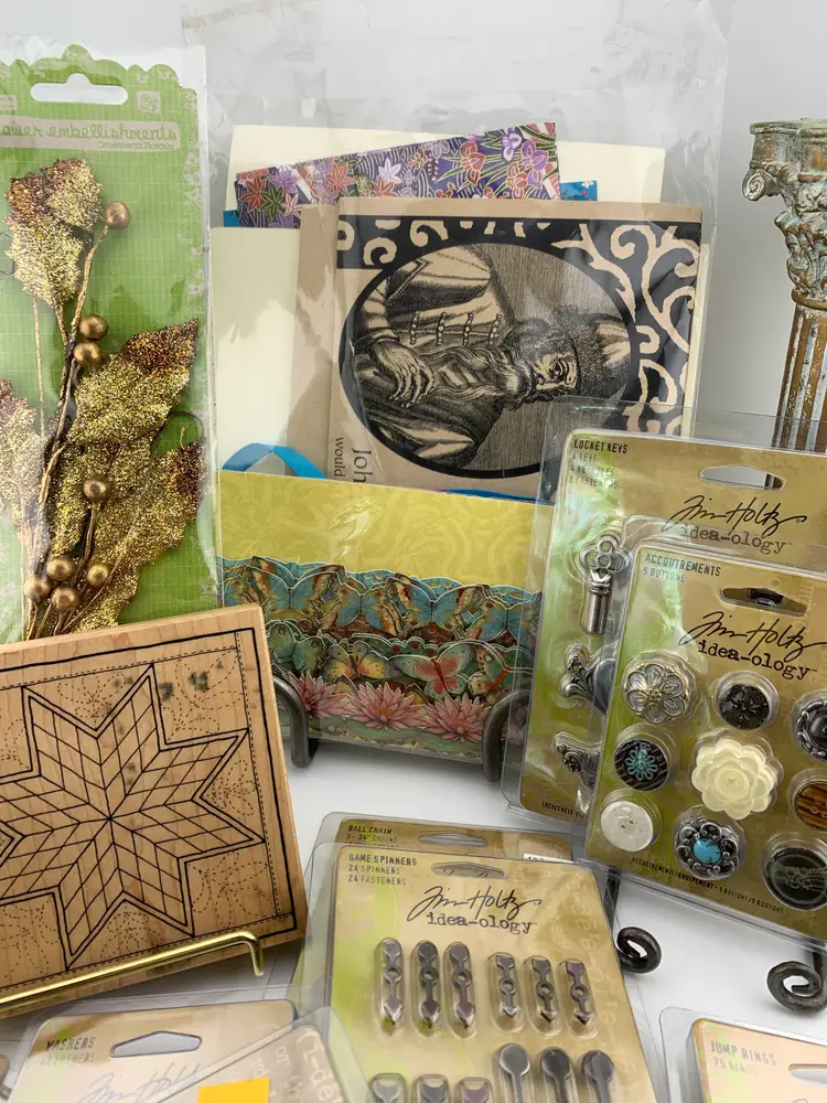 Scrapbooking Pop Up - Club Scrap Kits - Stamps - Embellishments 