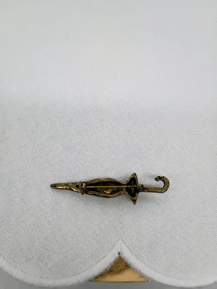 Taramanda Gold Tone Umbrella with Rhinestone Accents Brooch Pin