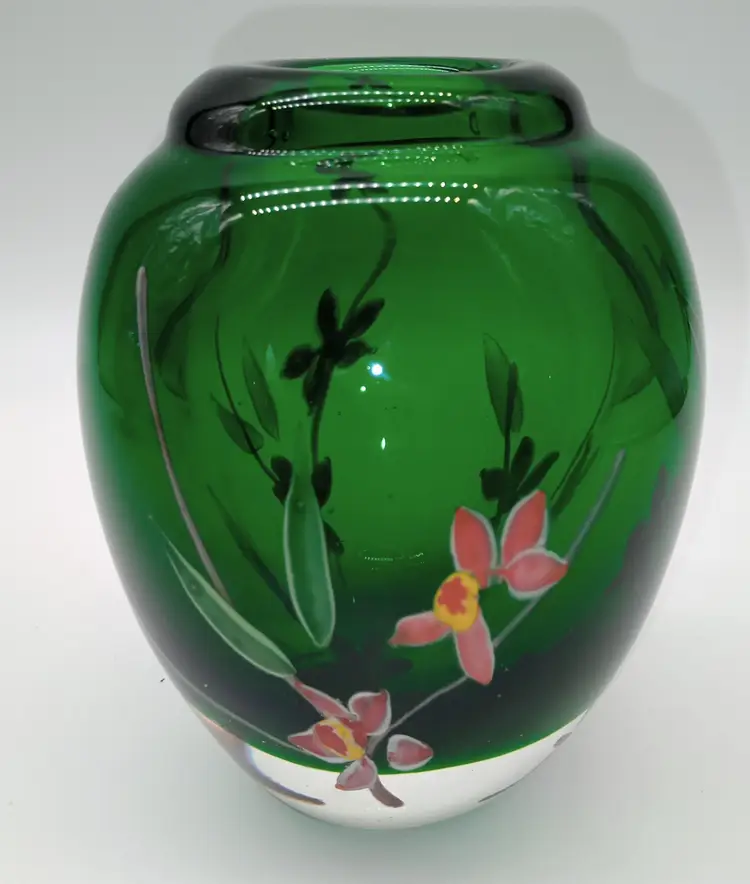Vintage Murano Hand-Blown Green Art Glass Vase with Pulled Floral Design.
