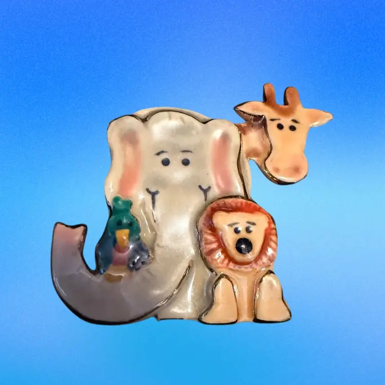 Vintage Hand painted Brooch Pin