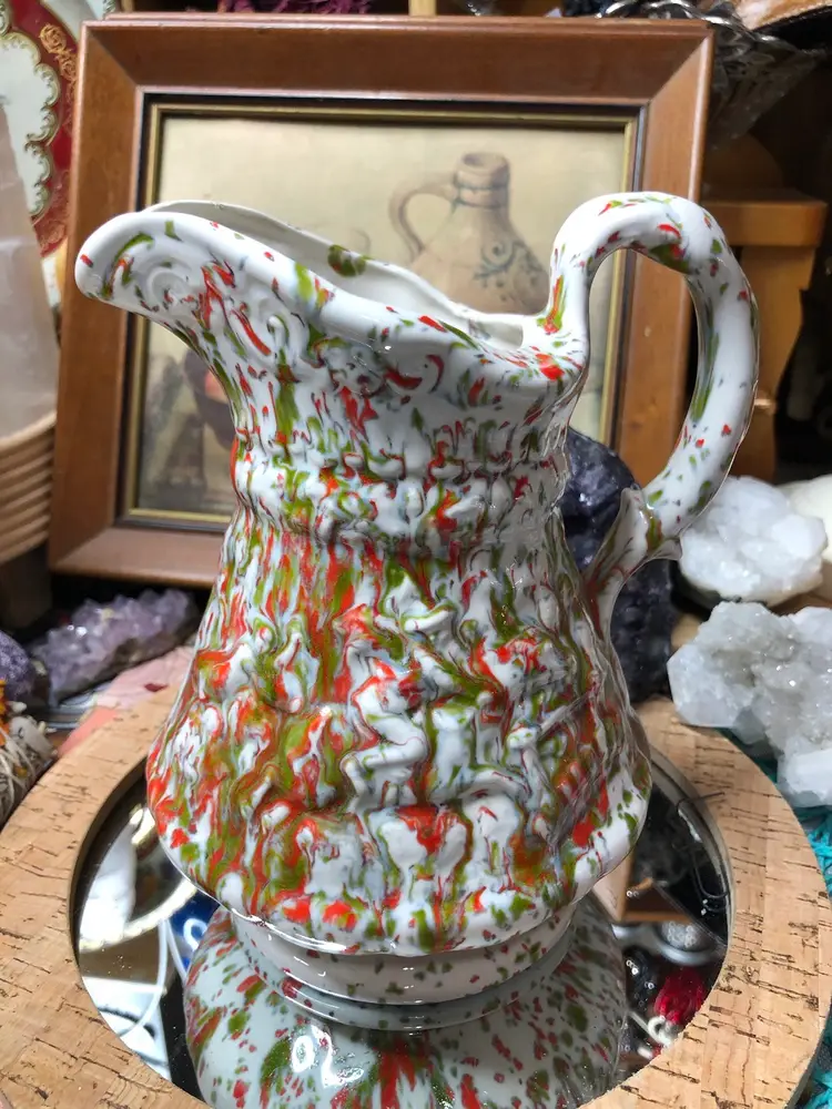 Rare Find, 1950s Red And Green Water Pitcher Splatterwear 🎄