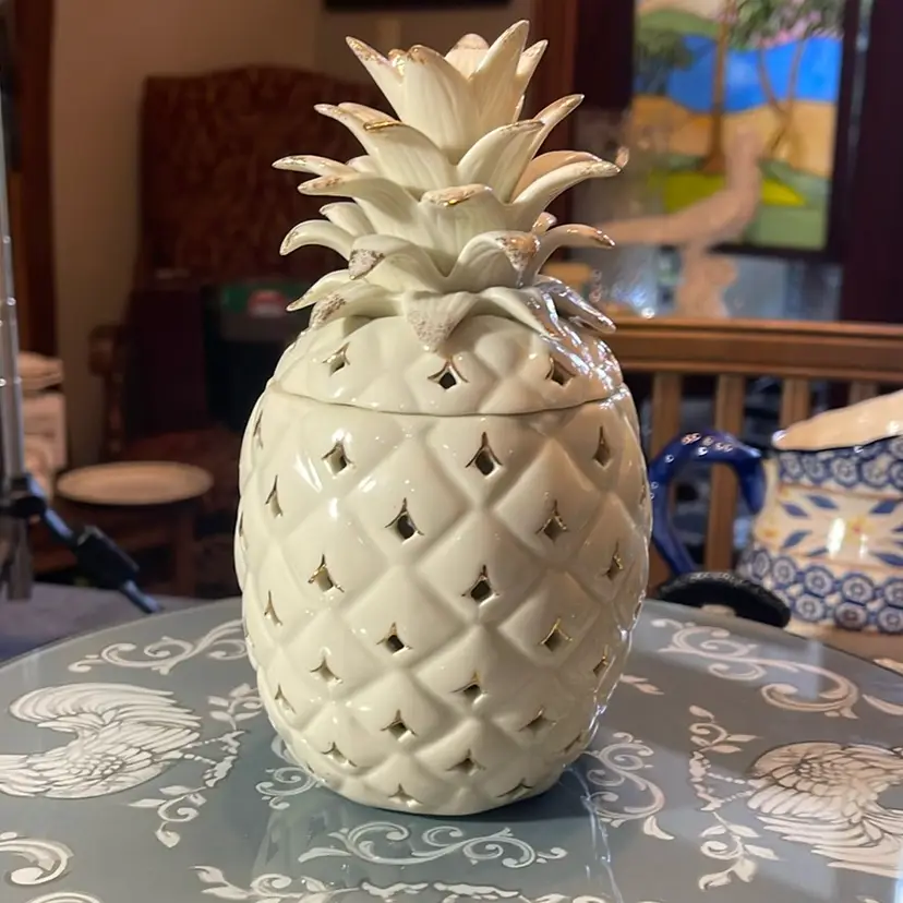 Limited Edition Lenox homecoming, pineapple votive