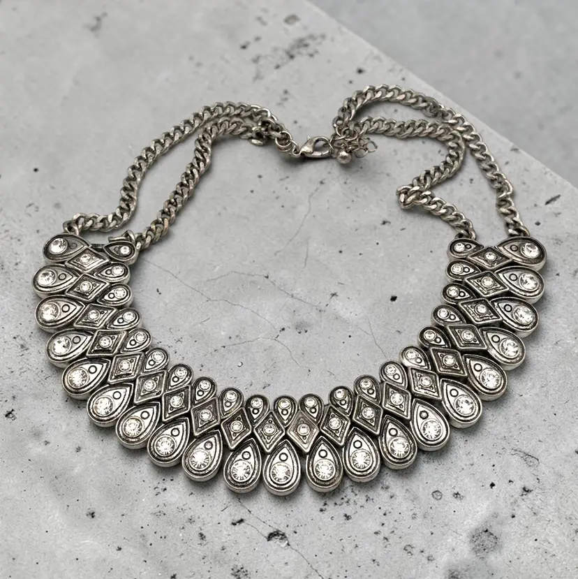 Cleopatra Rhinestones Teardrop & Diamond Shaped Rows Silver Tone Curb Necklace