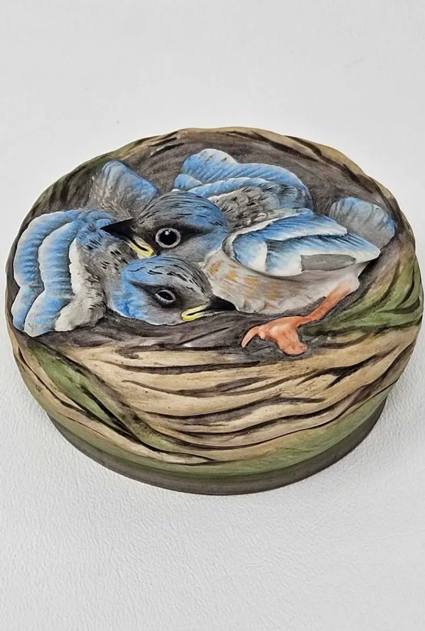 Vintage Boehm Porcelain “Baby Buntings” Bluebirds In Nest