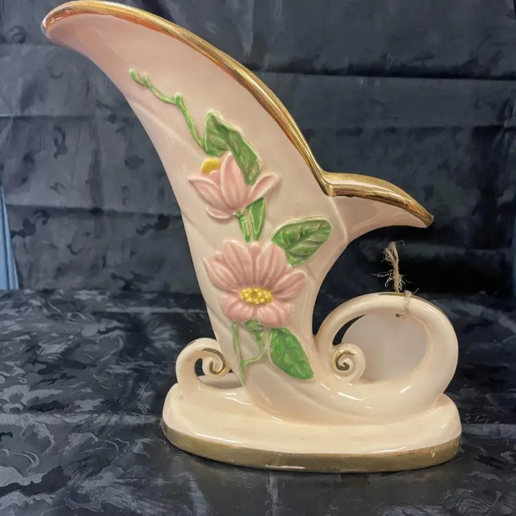 Hull Pink Magnolia Cornucopia Vase