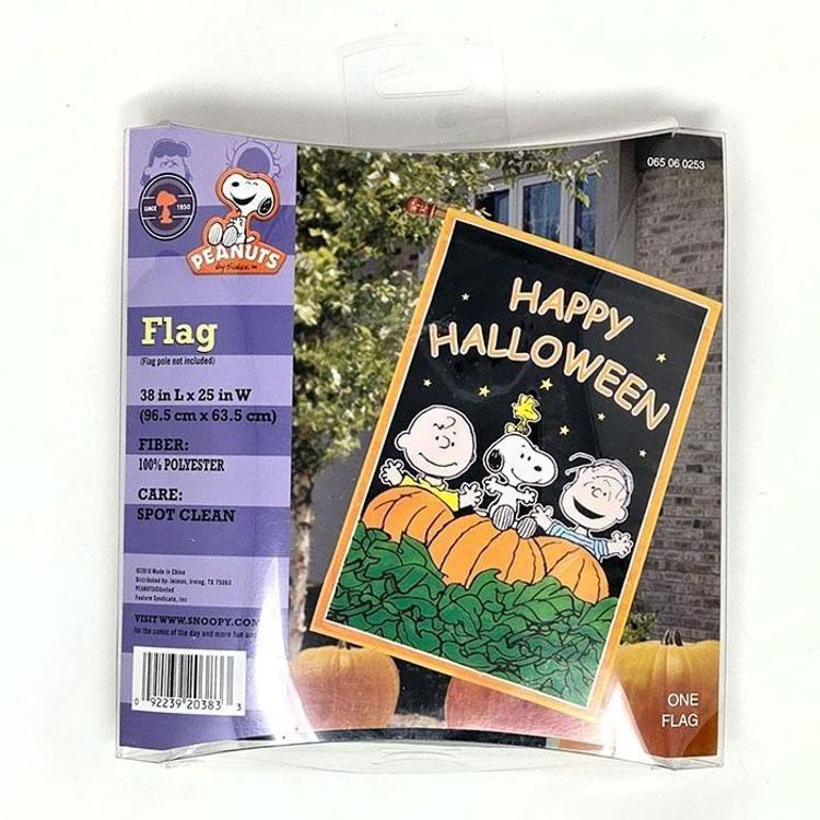 Peanuts Halloween Garden Flag - Snoopy & Friends