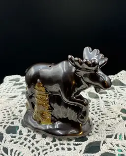 Single salt shaker brown moose and green trees