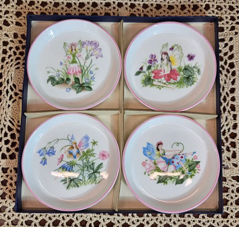 Set of 4 Royal Worcester Enchantment Trinket Dishes England Garden Fairies 1982