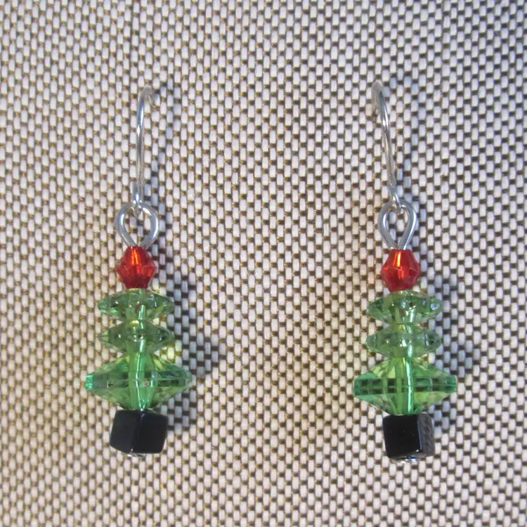 Vintage beaded crystal Christmas Tree novelty earrings