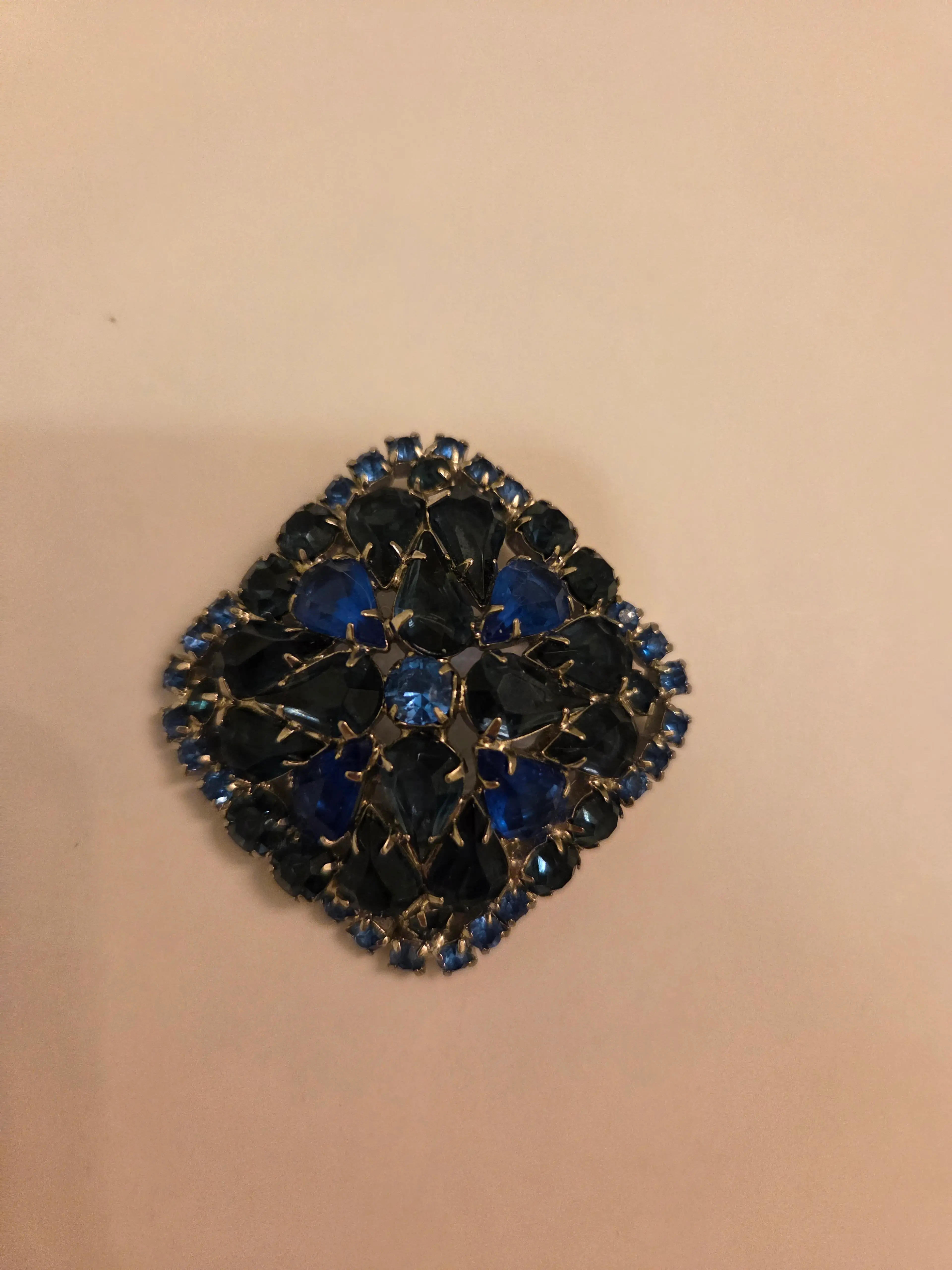 Image 2 of 6
